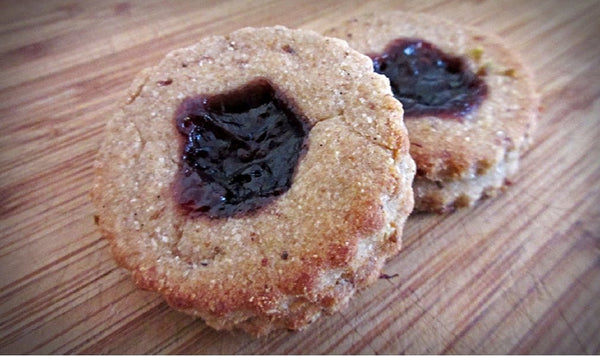 Biscotti di farro con composta di frutti di bosco