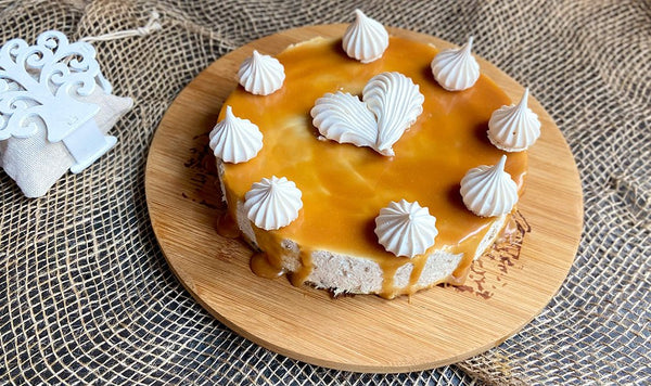 Cheesecake alla banana con frolla di avena e caramello