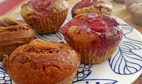 Muffin al vapore con lamponi e fragole