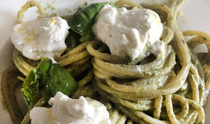 NIDI DI SPAGHETTI CON RICOTTA E OLIVE