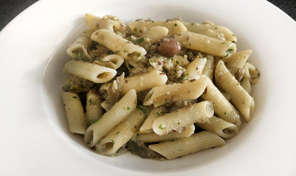 MEZZE PENNE CON CARCIOFI E OLIVE