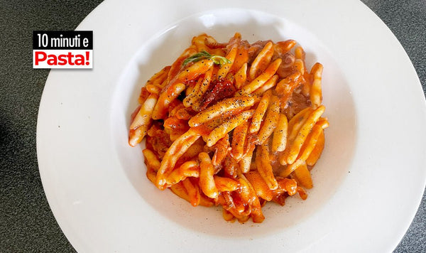 Raschiatelli S. Cappelli con moscardini e sugo piccante