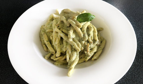 STROZZAPRETI CON VONGOLE E CREMA DI PISTACCHI