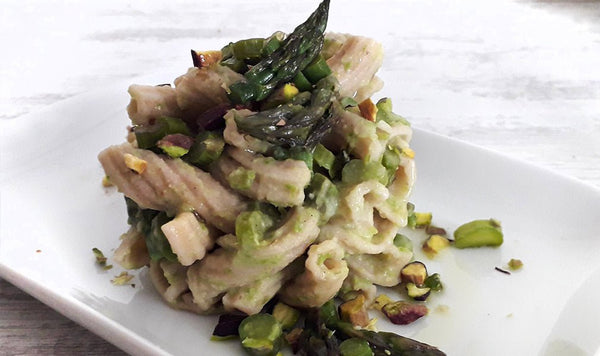 Torchietti Luce con crema di cannellini e asparagi