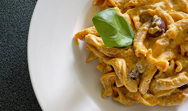 Torchietti integrali con crema di peperoni e ricotta