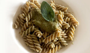 ELICHE CAPPELLI INTEGRALI CON PESTO DI SALVIA E MANDORLE