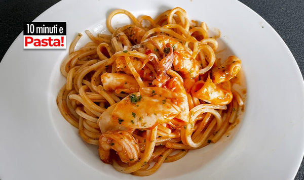 Pasta Chitarra con calamari e gamberi