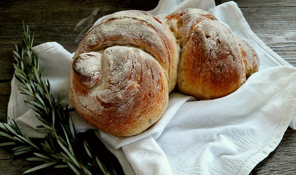 Pane di Patate Cipolla e Rosmarino