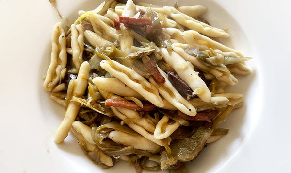 Strozzapreti carciofi, speck e olive