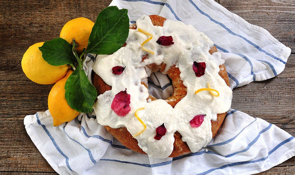 TORTA AL PANE CON SEMI DI PAPAVERO E LIMONE